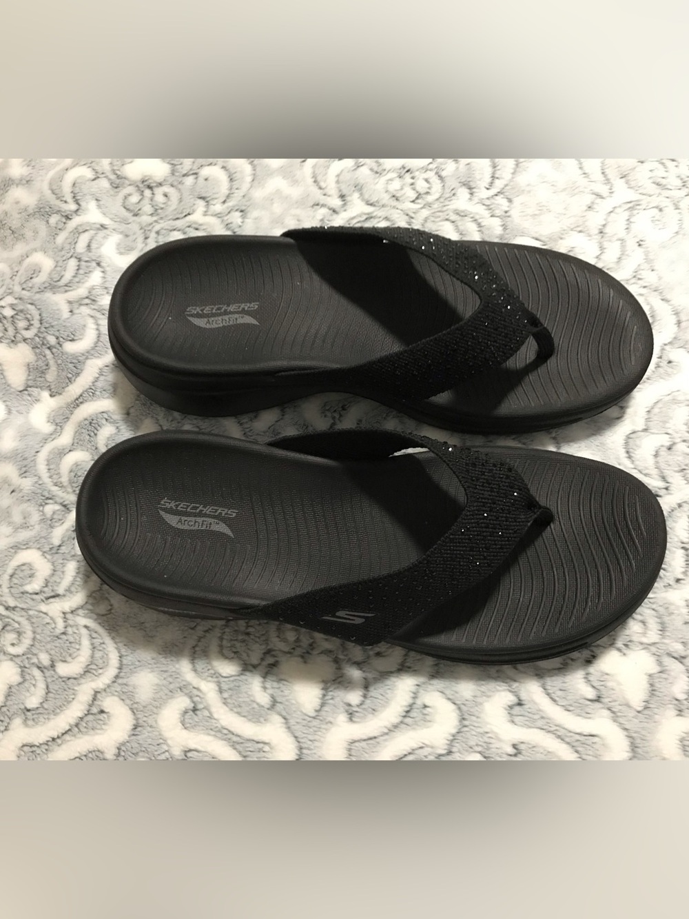 Skechers ArchFit Sparkle Flip Flops Size 9